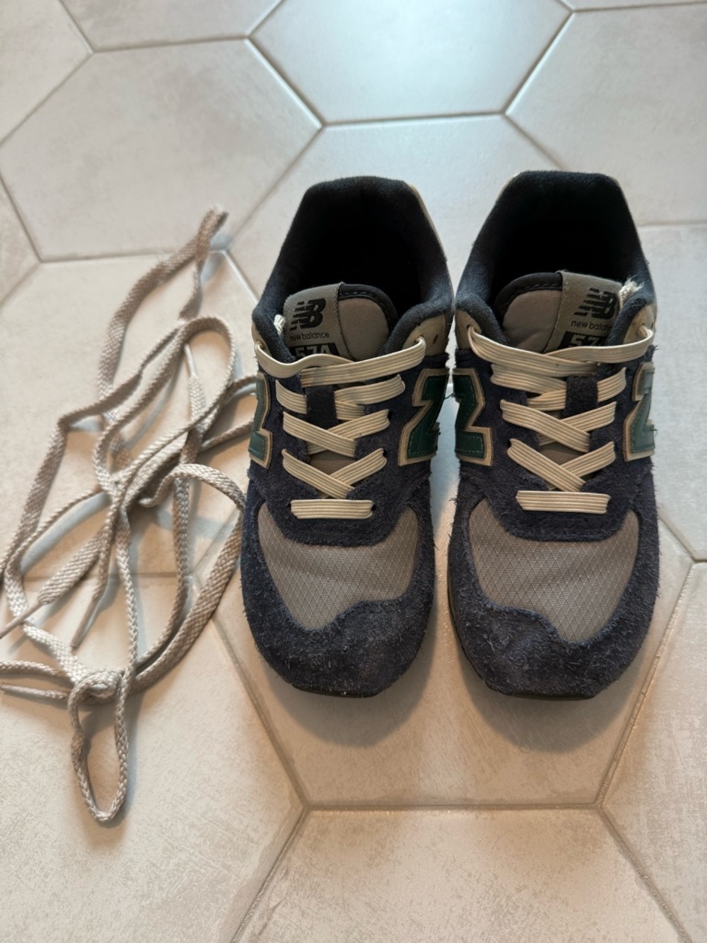 New Balance sneakers kids size US 11.5